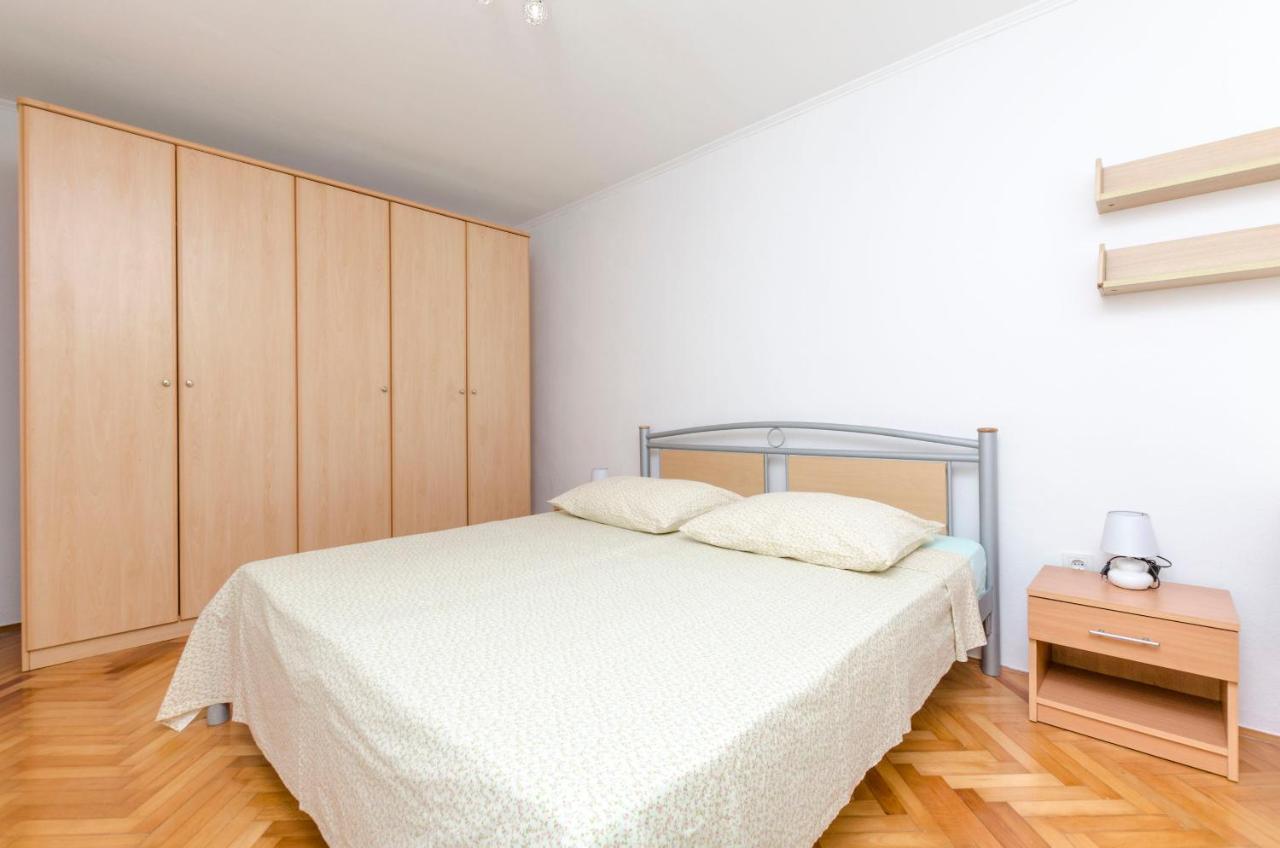 Apartments Dasa Primosten Luaran gambar
